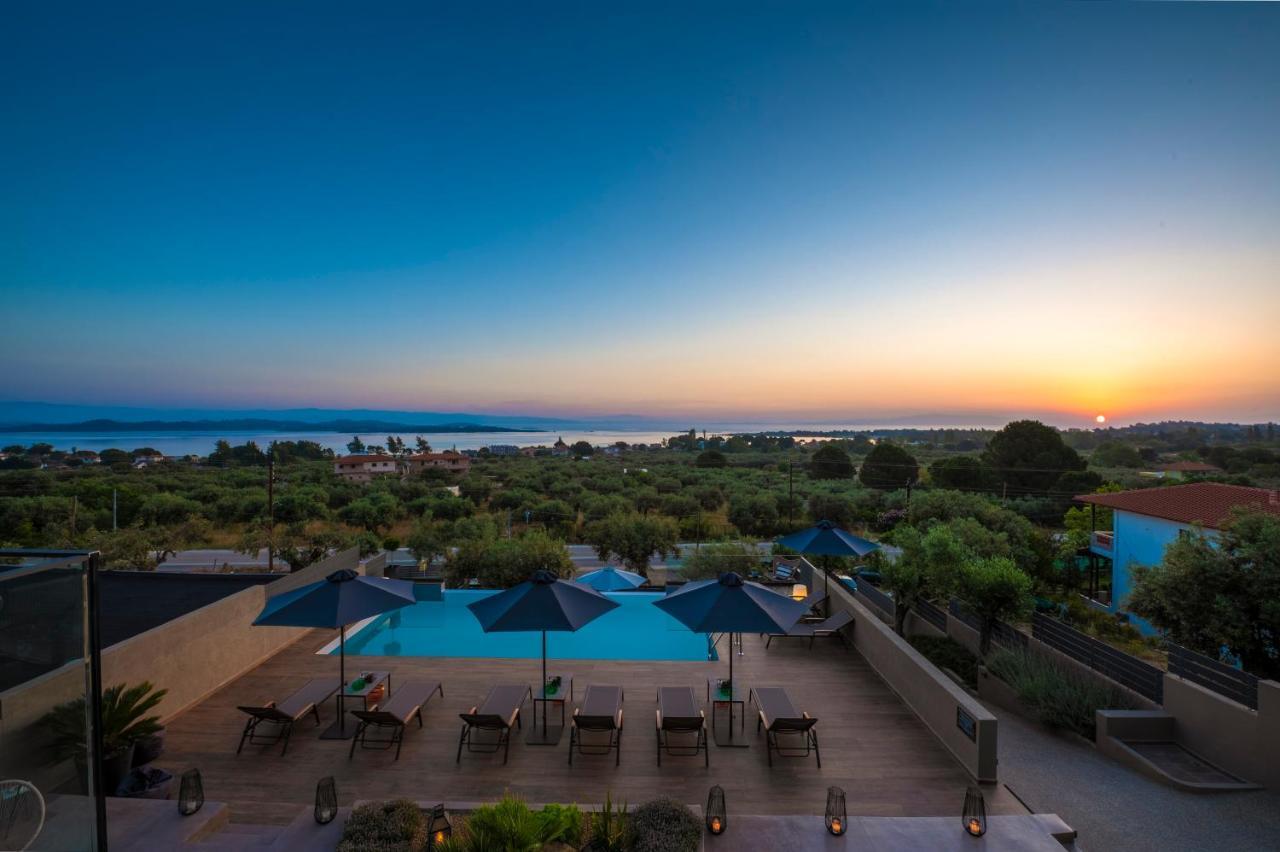 Anmian Suites Vourvourou Exterior foto